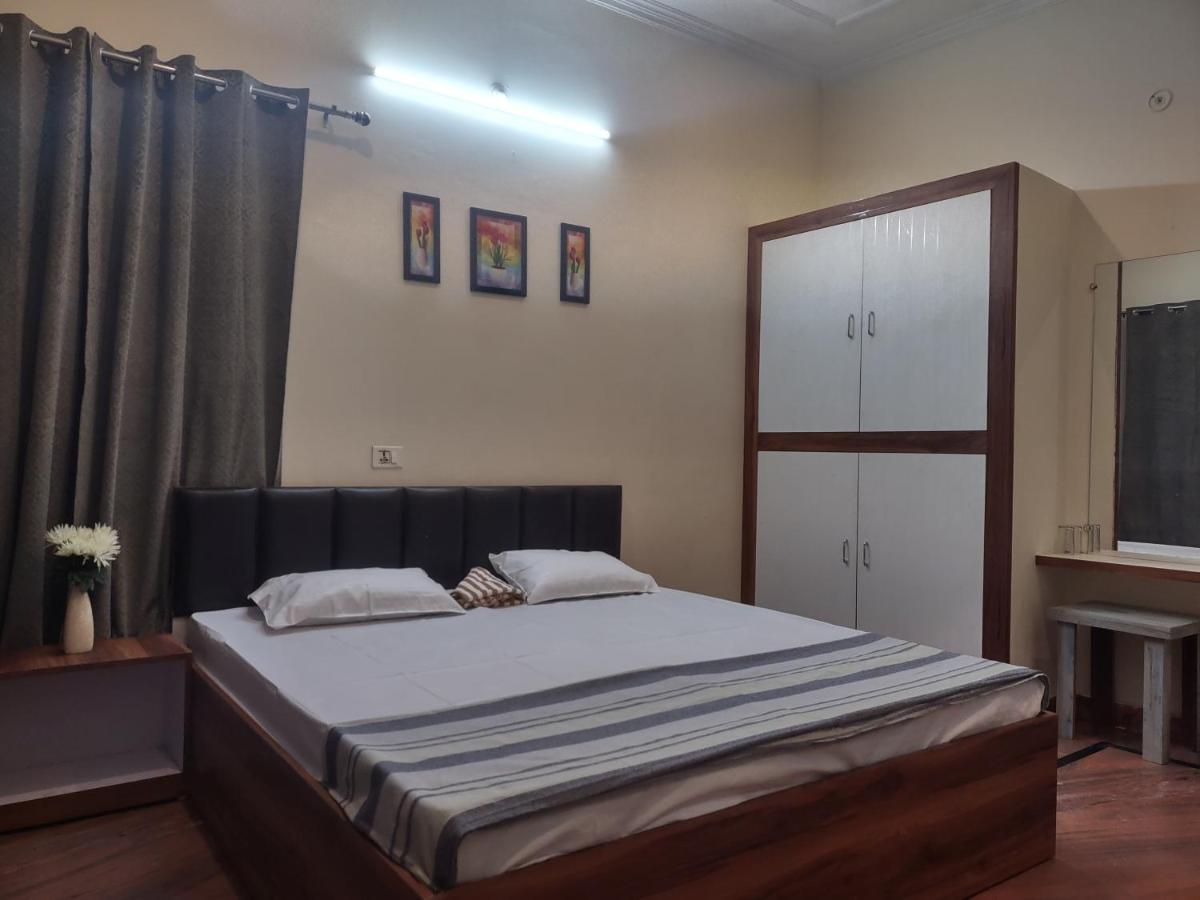 Paarijaat Homestay & Guesthouse Ayodhya Kültér fotó