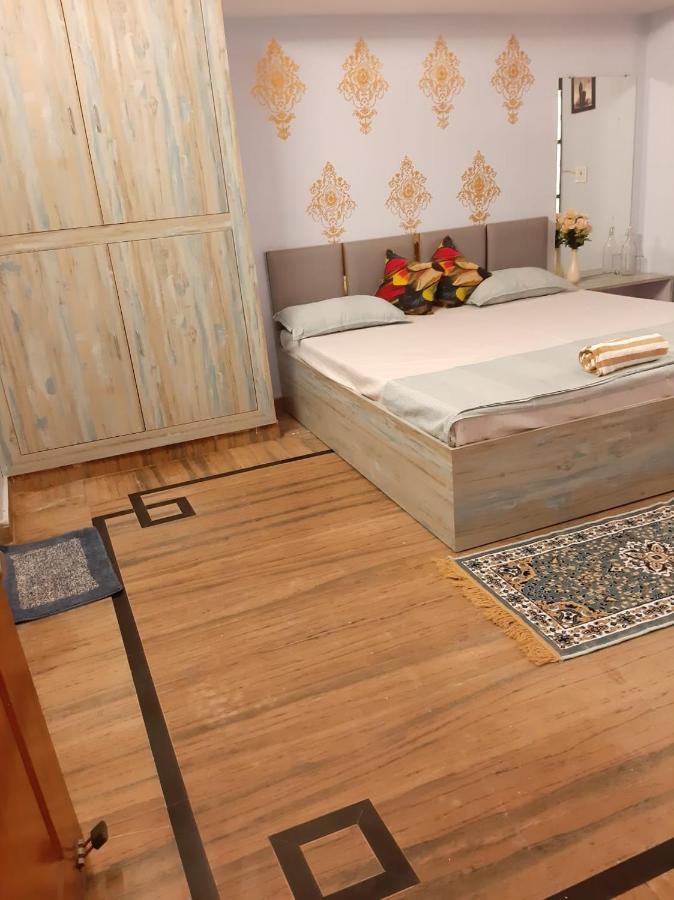 Paarijaat Homestay & Guesthouse Ayodhya Kültér fotó